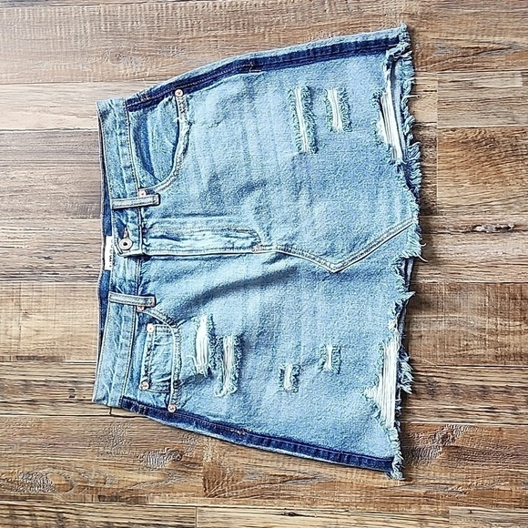 Umgee Distressed Denim Skirt Sz Large - Picture 5 of 6